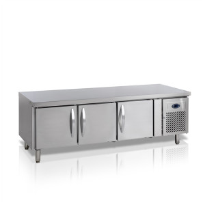 Positive Refrigerated Table GN 1/1 - 262 L - 3 Doors TEFCOLD