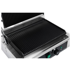 Grill Panini Grande Surface de Chauffe Rainurée - Dynasteel: performances exceptionnelles et utilisation pratique pour professio