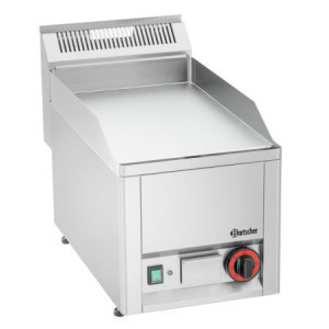 Plancha GPL 320E-G Bartscher: Placa lisa cromada y potencia de 3000W