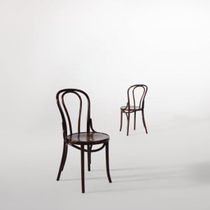 Sillas Bistró Madera Curvada Acabado Nogal. Encanto y Comodidad para Su Restaurante.