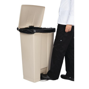 Contenedor con Pedal Beige 87L Rubbermaid Step-On: Durabilidad y Higiene