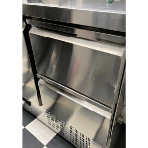 Mesa Refrigerada Positiva con Respaldo - 2 Puertas y 2 Cajones GN 1/2 - Dynasteel