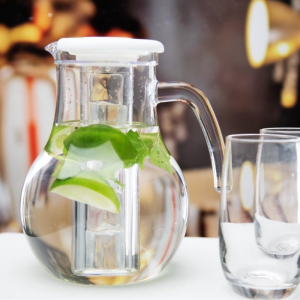 Jarra con Tubo para Cubitos de Hielo - 1.6 L