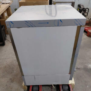 Lavavajillas Maestro 50x50 400V con Bomba de Drenaje y Dosificador de Detergente - Gastro M - Fourniresto