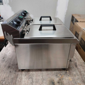 Freidora Profesional 2 x 13 L con Drenaje - Dynasteel: Rendimiento y durabilidad para su cocina
