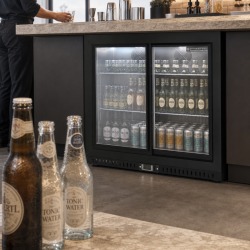 Bar Trasero Refrigerado 212 L 2 Puertas Correderas Negro